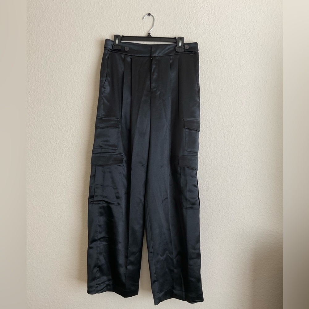 Wide leg silky pants